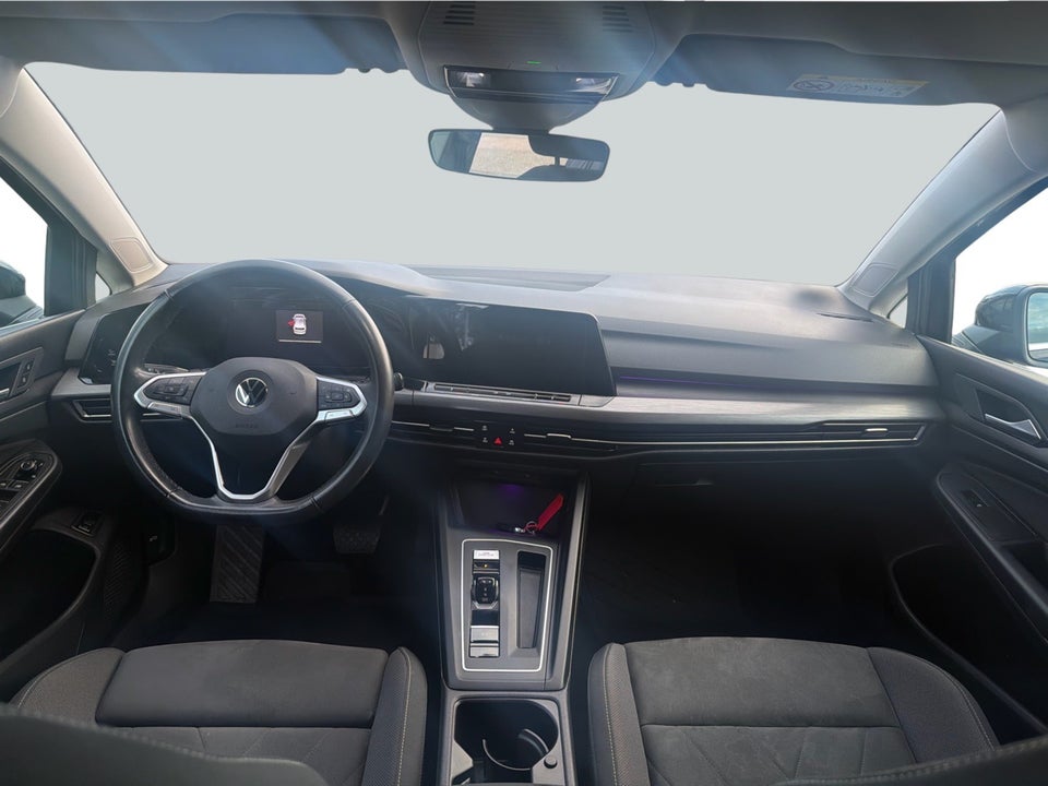 VW Golf VIII 1,4 eHybrid DSG 5d