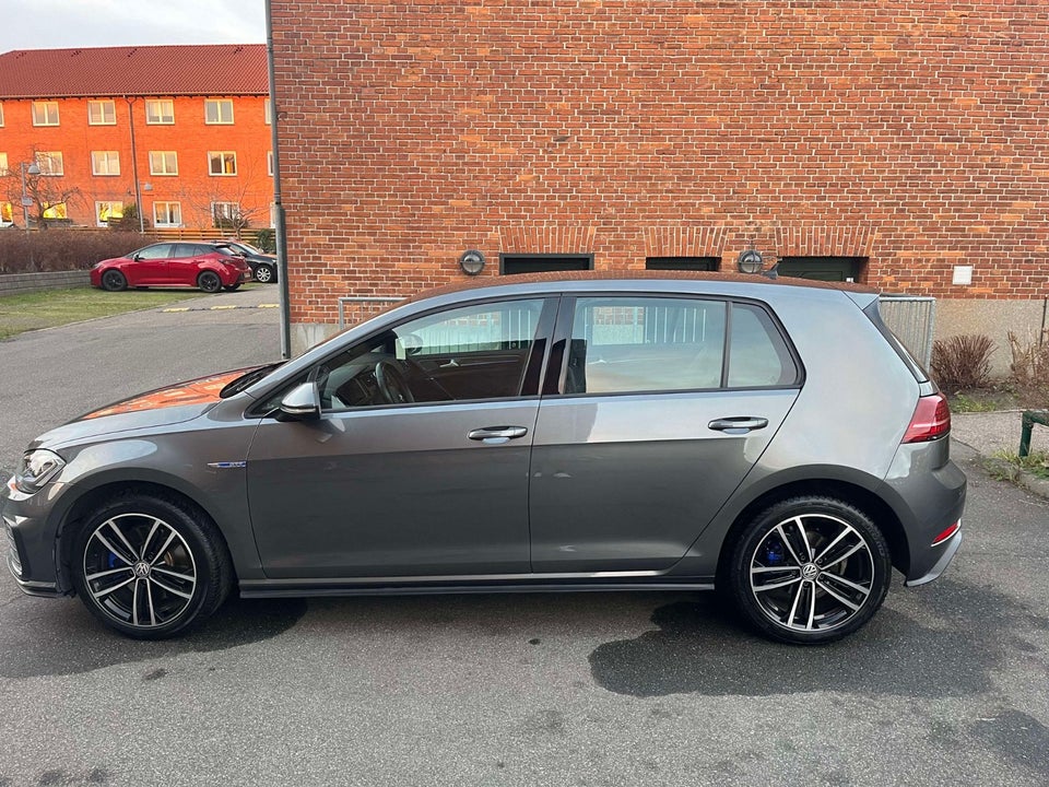 VW Golf VII 1,4 GTE DSG 5d