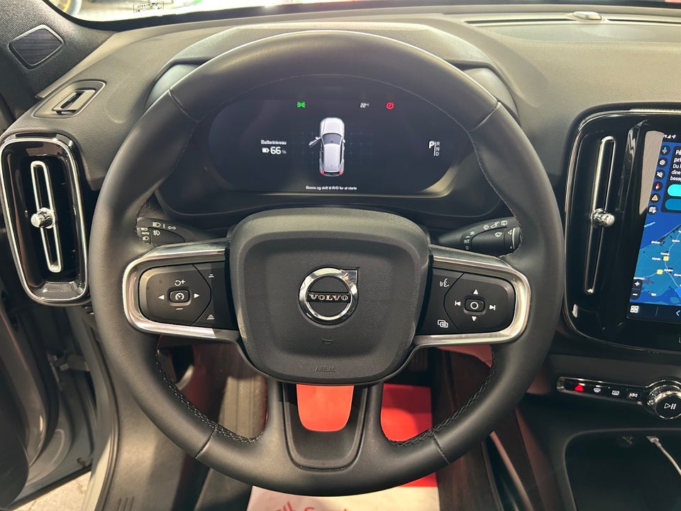 Volvo EX40 Extended Range Plus 5d