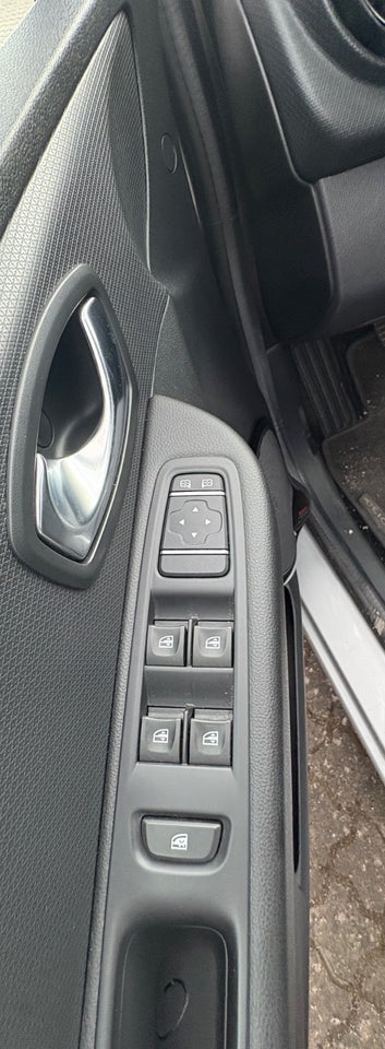 Renault Clio IV 0,9 TCe 90 GO! Sport Tourer 5d