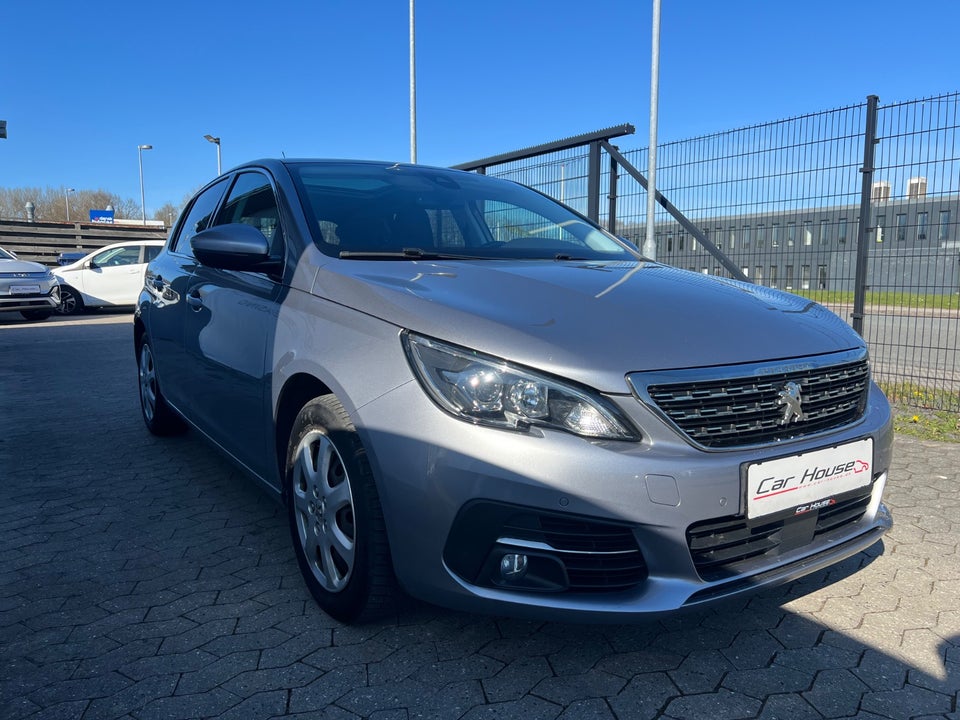 Peugeot 308 1,2 e-THP 130 Active 5d