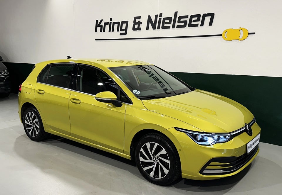 VW Golf VIII 1,4 eHybrid DSG 5d