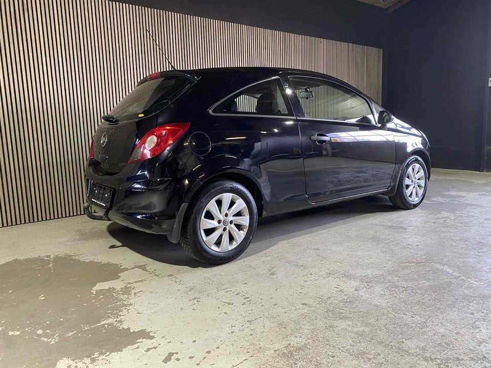 Opel Corsa 1,0 12V Enjoy 3d