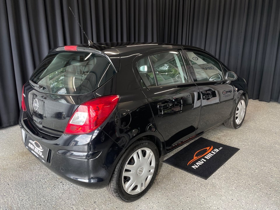 Opel Corsa 1,4 16V Cosmo 5d