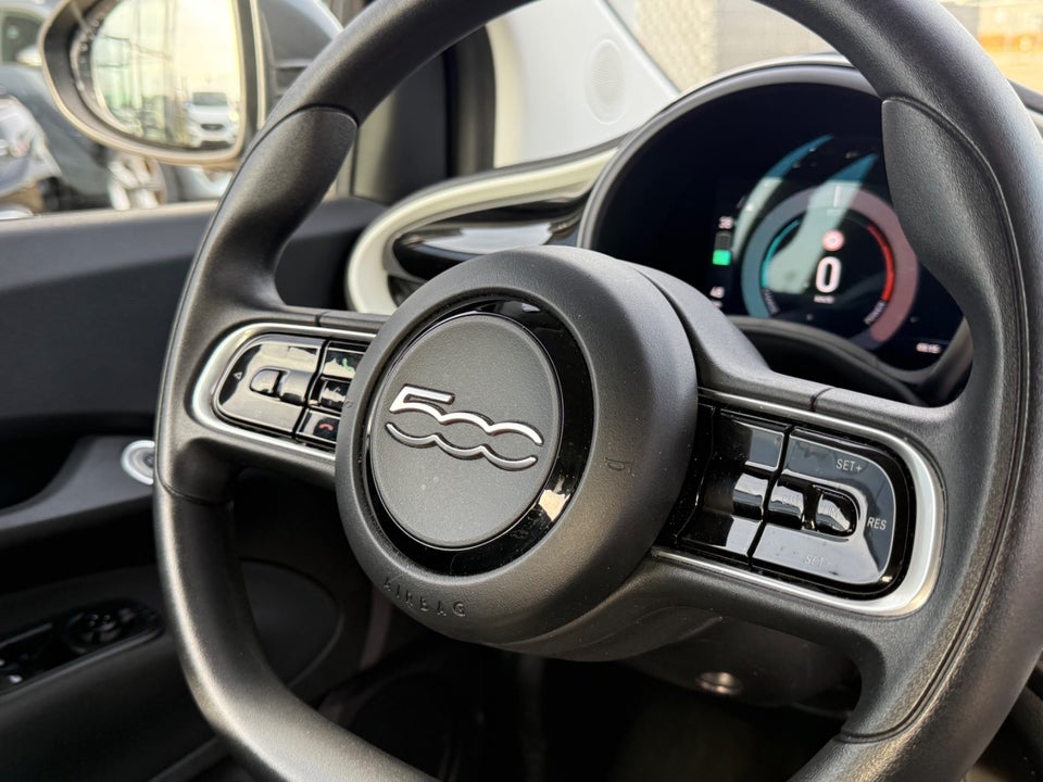 Fiat 500e 24 Action 3d