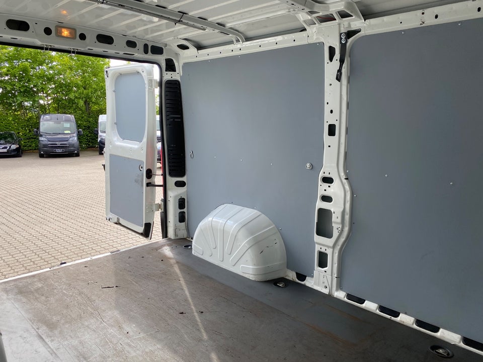 Citroën Jumper 30 2,2 BlueHDi 140 L2H1 FlexLine