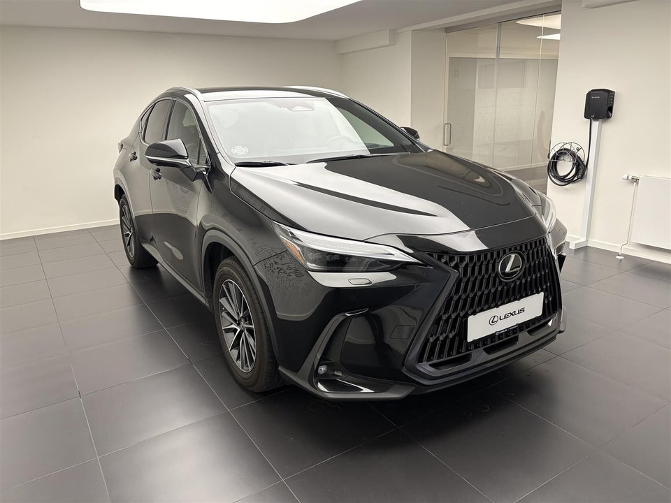 Lexus NX450h+ 2,5 Executive aut. AWD 5d