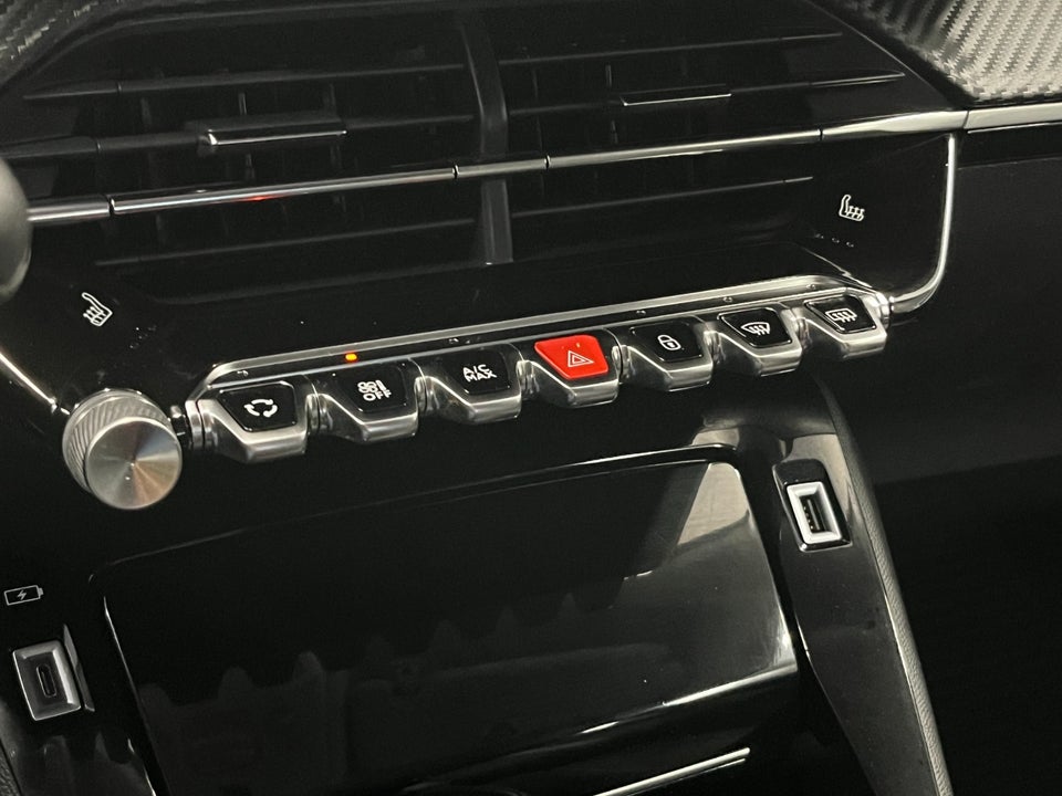 Peugeot 2008 1,2 PureTech 130 Allure Pack 5d