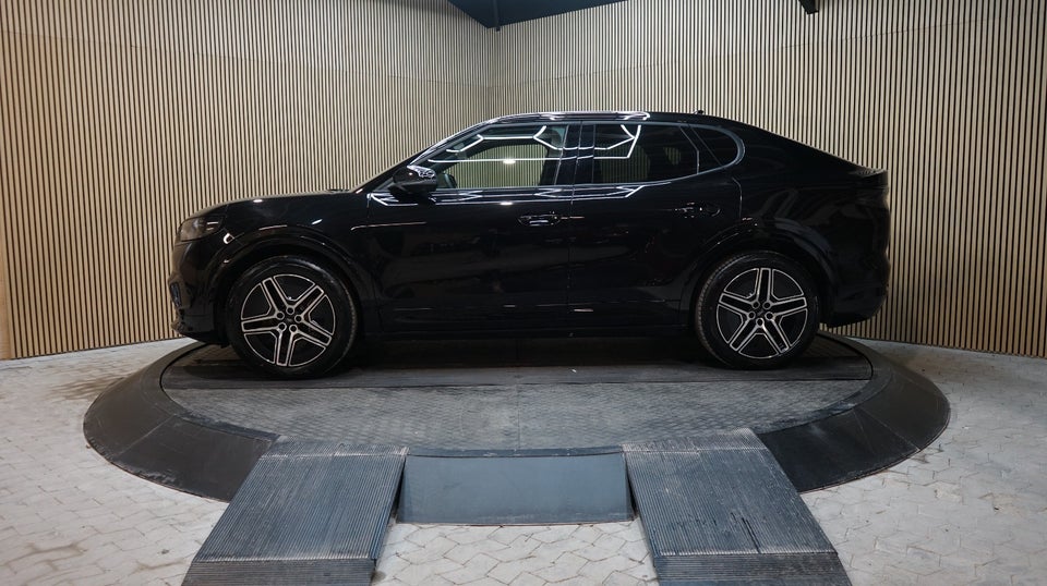 Ford Capri 77 Premium Extended Range 5d