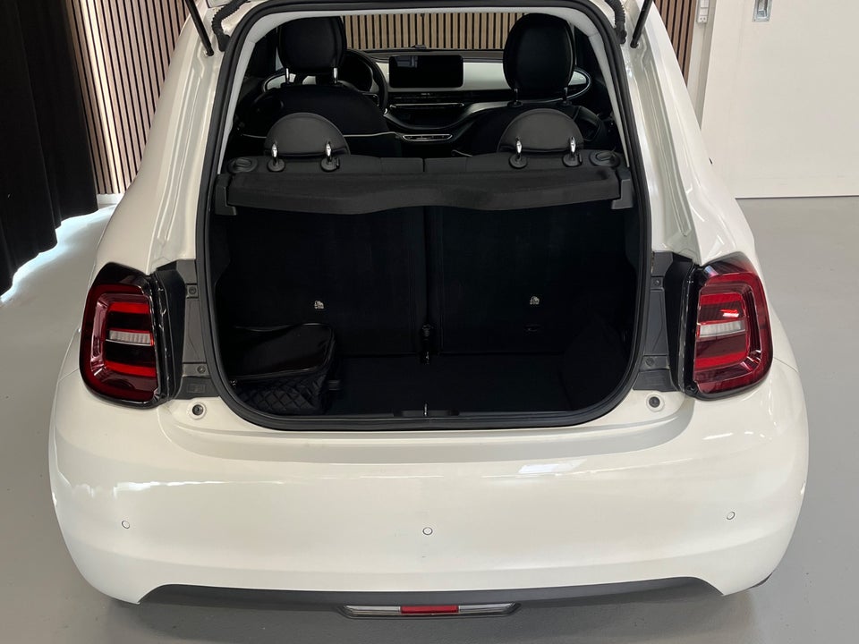 Fiat 500e 42 Icon 3d