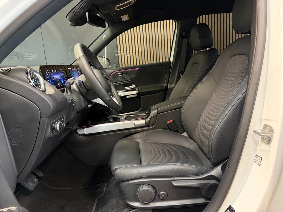 Mercedes EQB250+ Progressive 5d