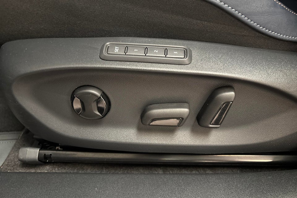 Cupra Tavascan 77 Immersive 5d