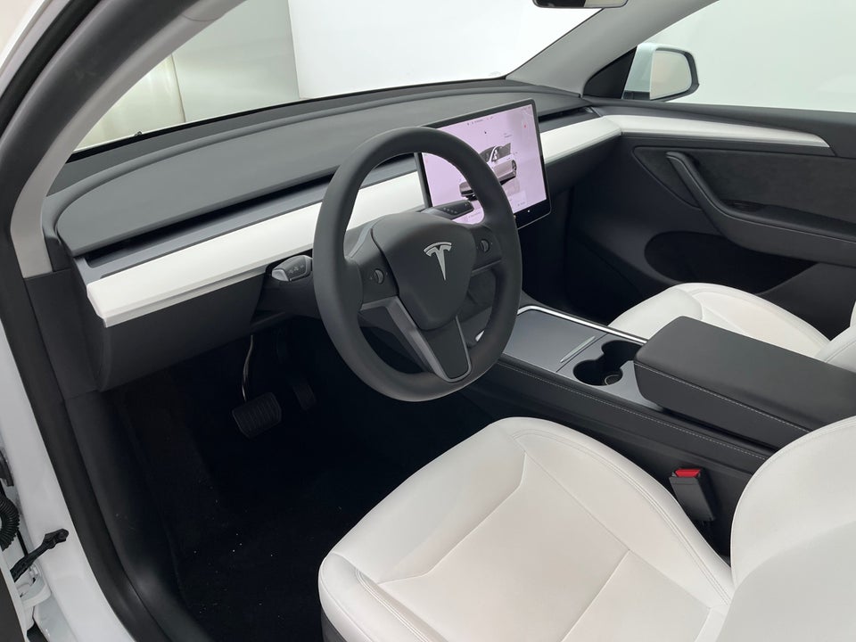 Tesla Model Y Long Range RWD 5d