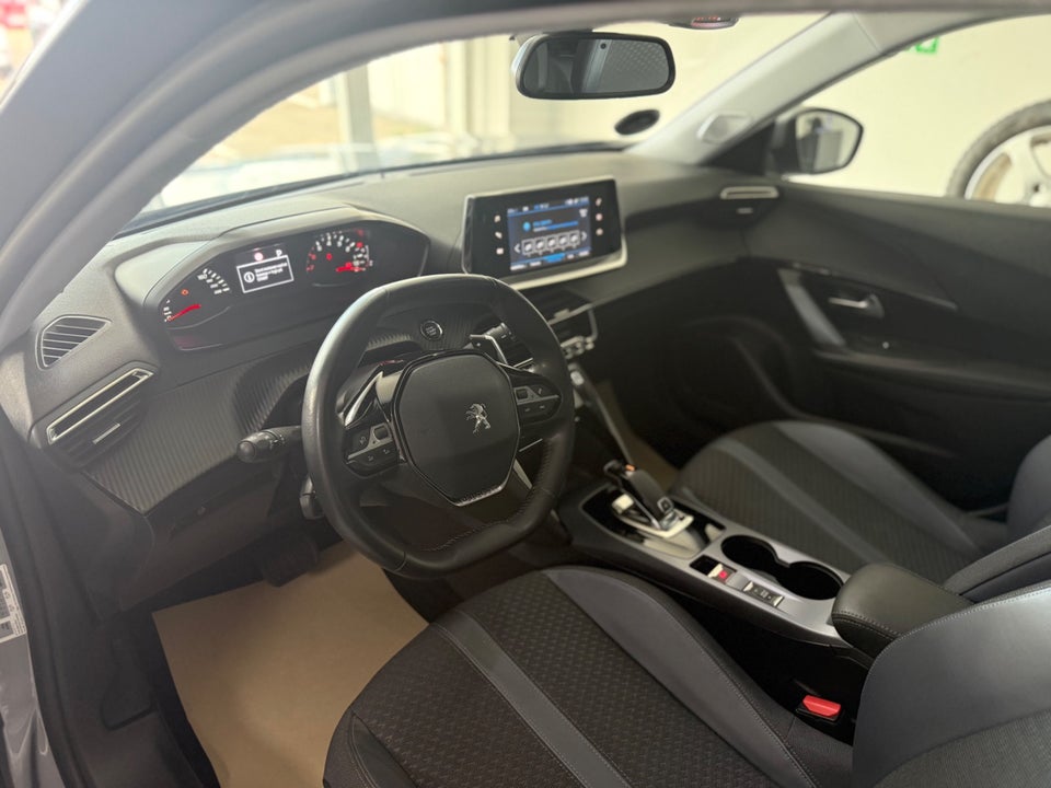 Peugeot 2008 1,2 PureTech 130 Allure EAT8 5d