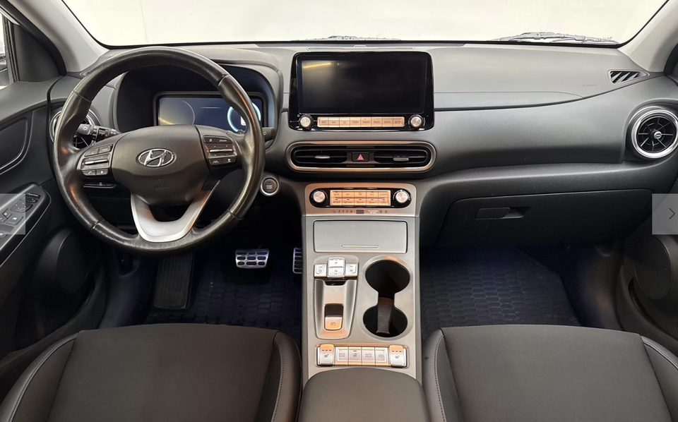 Hyundai Kona 64 EV Essential 5d