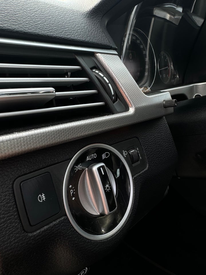 Mercedes E200 2,2 CDi aut. BE 4d