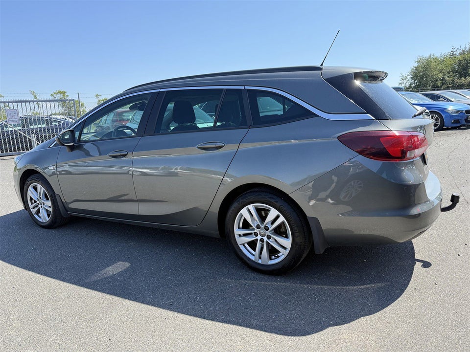 Opel Astra 1,6 CDTi 136 Enjoy Sports Tourer 5d