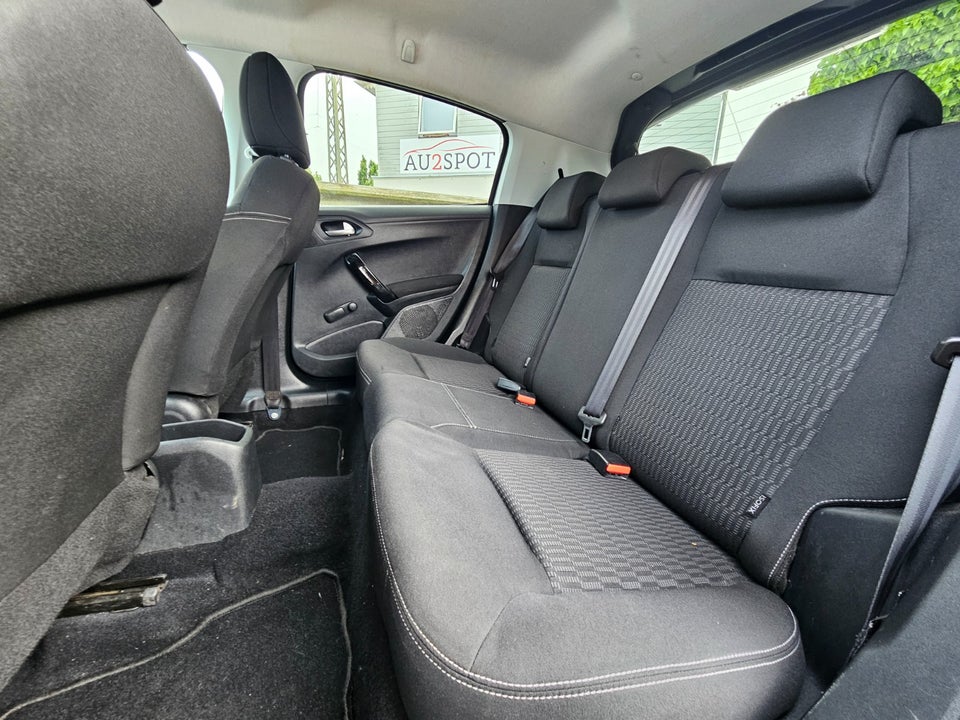 Peugeot 208 1,6 BlueHDi 100 Active 5d