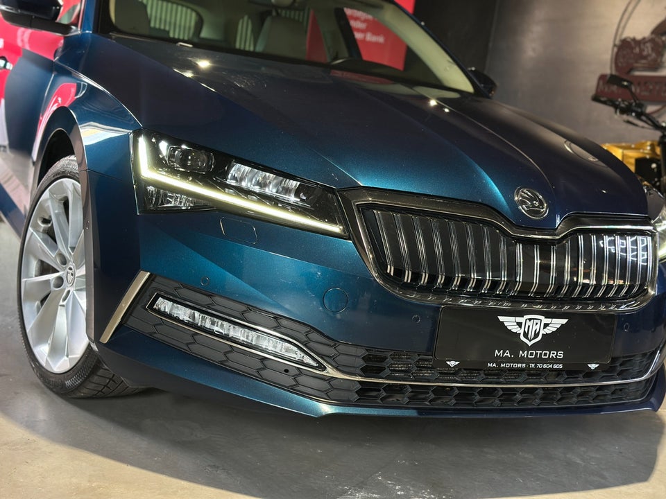 Skoda Superb 1,4 TSi iV Sportline Combi DSG 5d