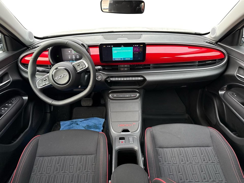 Fiat 600e 54 (RED) 5d