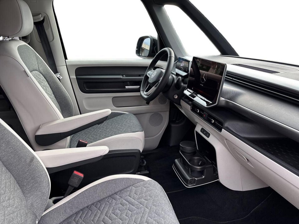 VW ID.Buzz 77 Pro SWB 5d