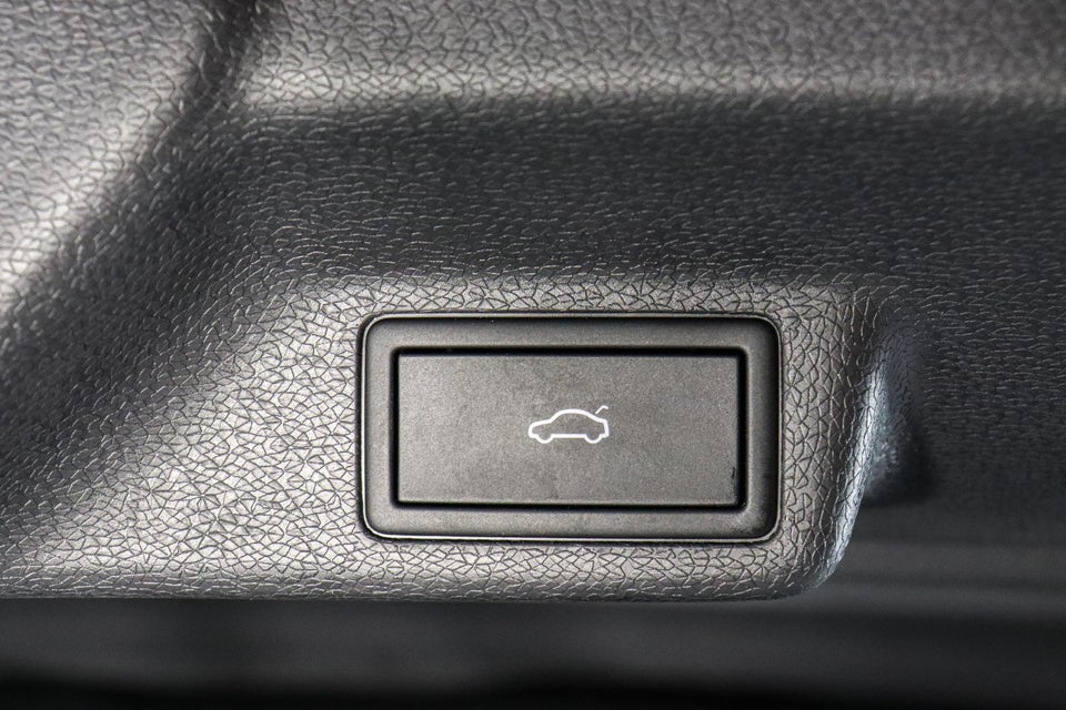 VW ID.Buzz 77 Pro SWB 5d