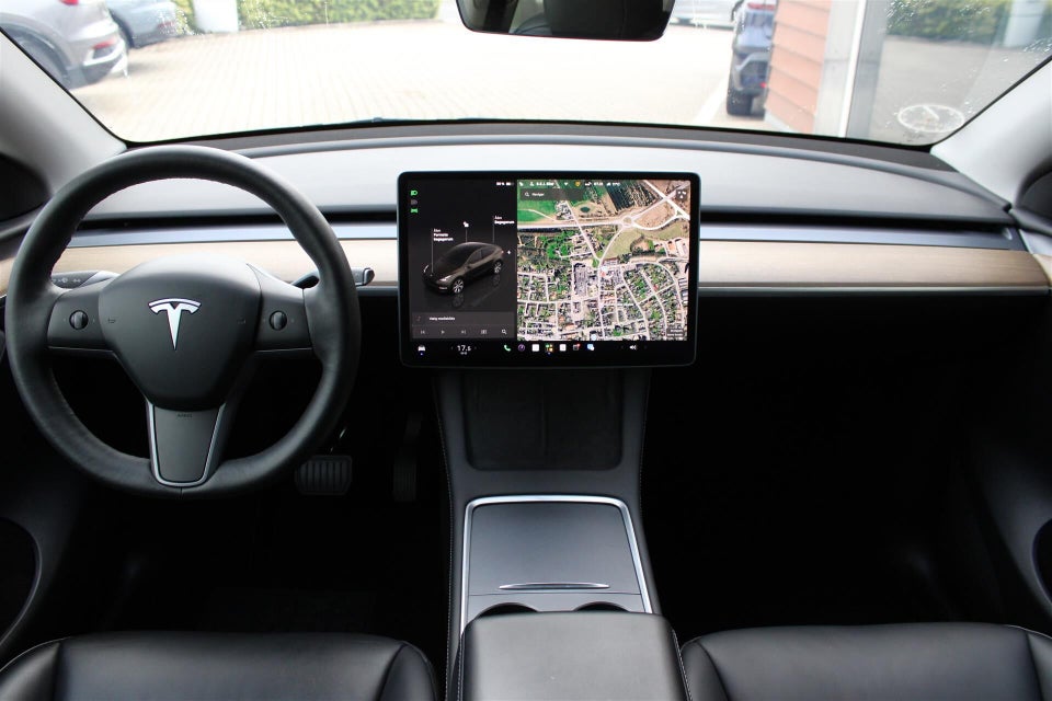 Tesla Model Y Long Range AWD 5d