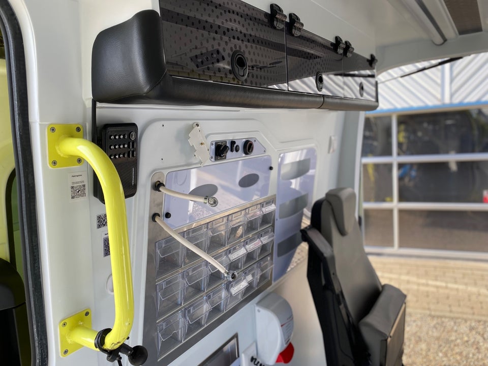 MAN TGE 2,0 4.180 Ambulance aut.