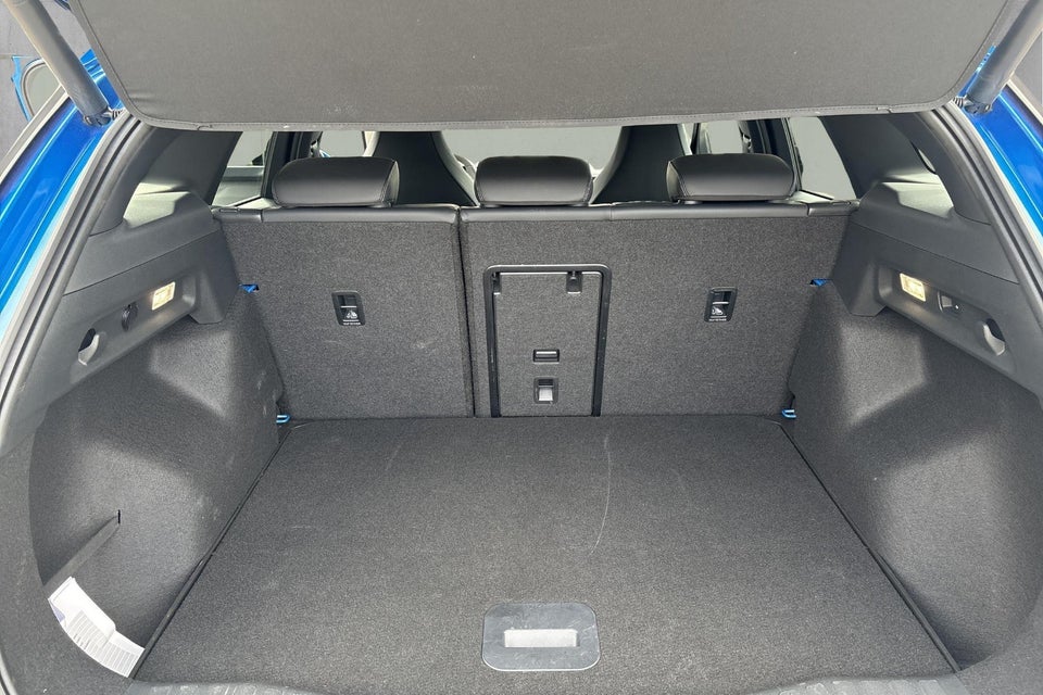 Ford Explorer 77 Premium Extended Range 5d