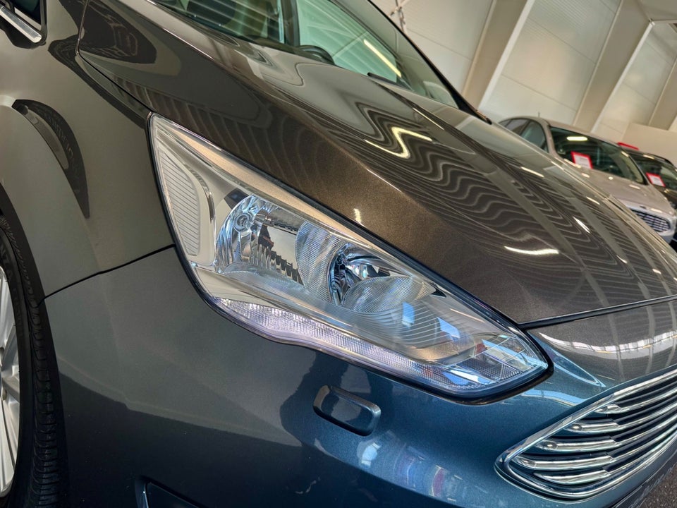 Ford C-MAX 1,0 SCTi 125 Titanium 5d