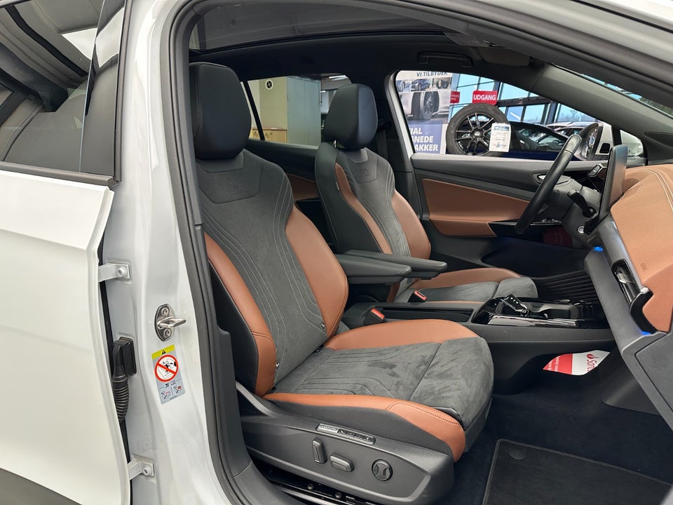 VW ID.4 77 Pro Performance Tech 5d