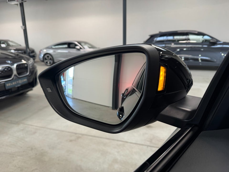 Audi Q8 e-tron 55 S-line quattro 5d