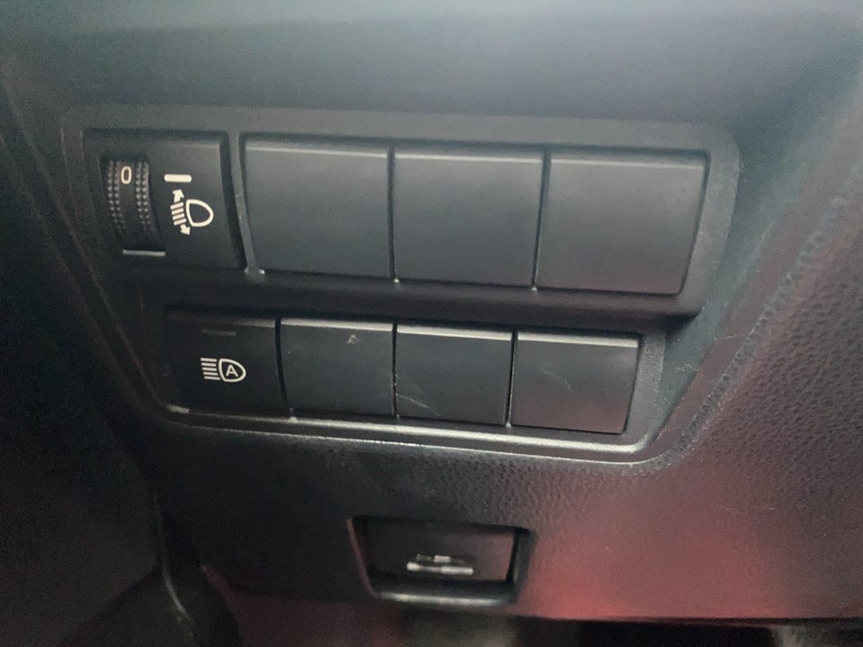 Toyota Yaris 1,5 Hybrid Essential e-CVT 5d