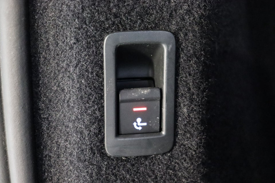 Audi Q4 e-tron 40 S-line 5d