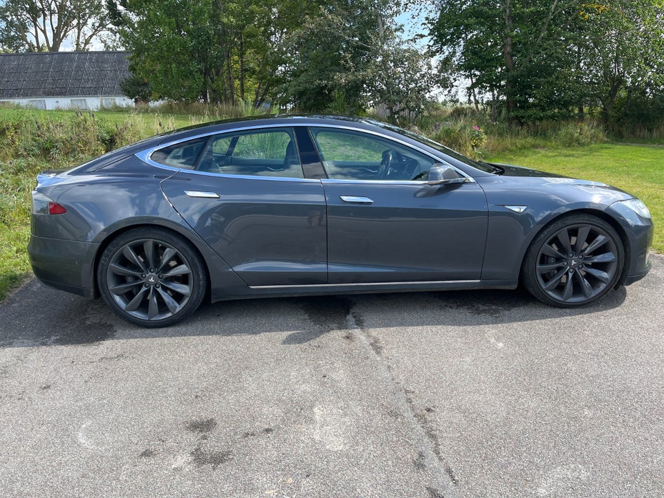 Tesla Model S 70D 5d