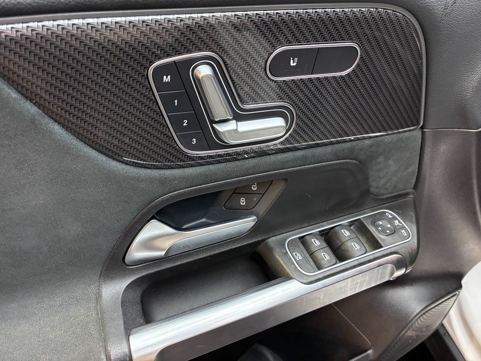 Mercedes GLB220 d 2,0 AMG Line aut. 4Matic 5d