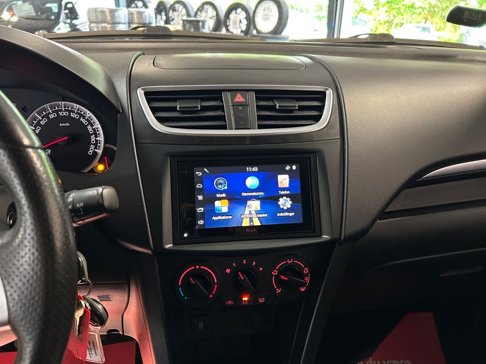 Suzuki Swift 1,2 Dualjet Style 5d