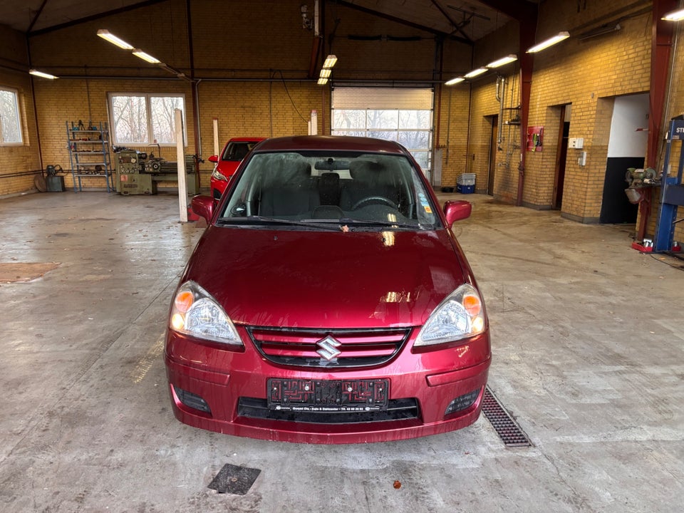 Suzuki Liana 1,6  5d