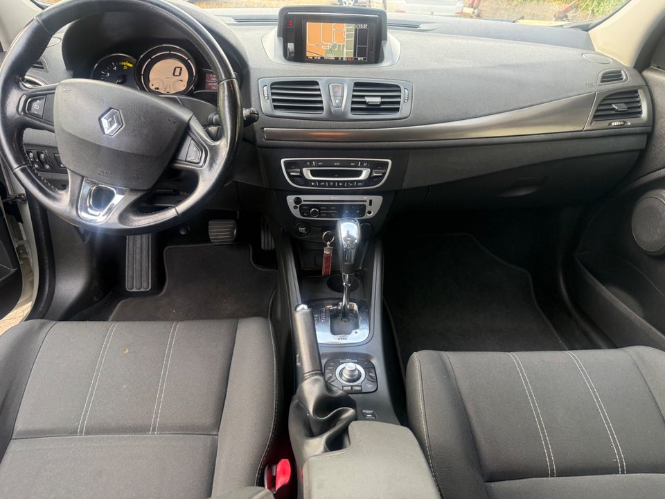 Renault Megane III 1,5 dCi 110 Expression aut. 5d