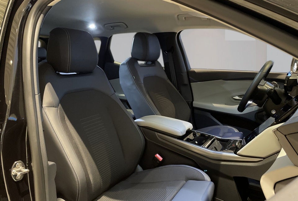 Ford Explorer 77 Select Extended Range 5d