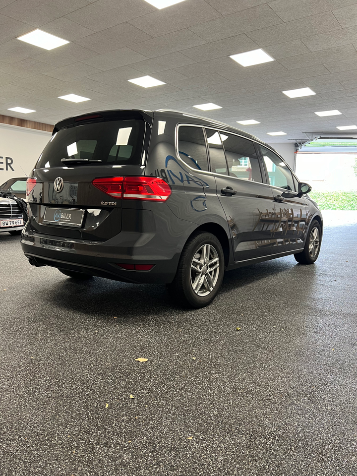 VW Touran 2,0 TDi 150 Highline DSG 7prs 5d