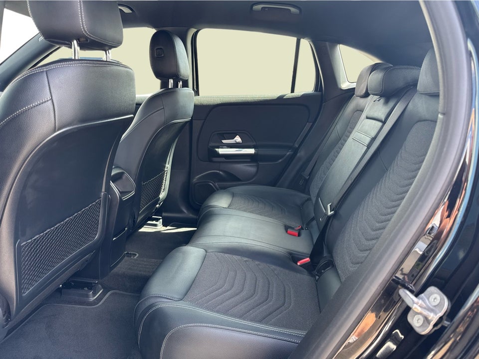 Mercedes EQA250 5d