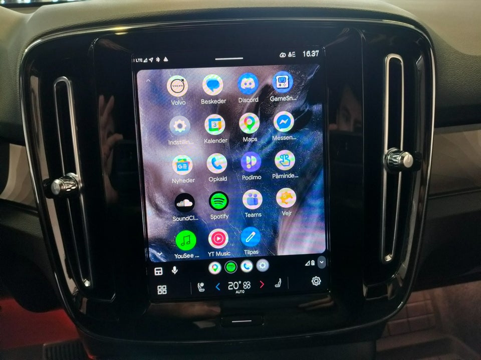 Volvo XC40 P6 ReCharge Core 5d