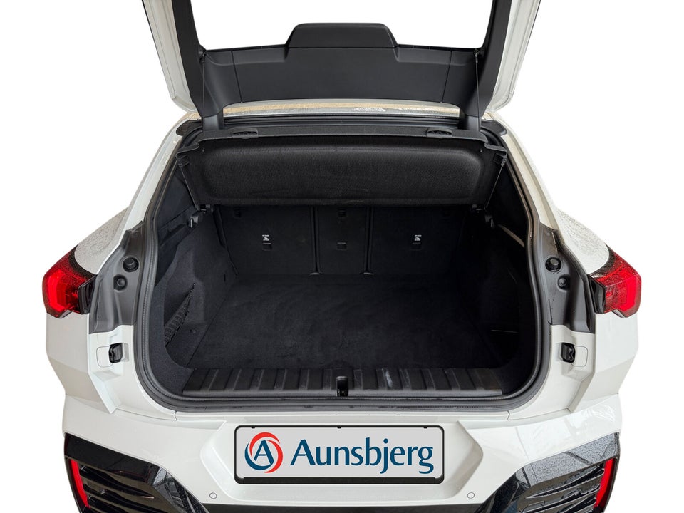 BMW iX2 eDrive20 M-Sport 5d