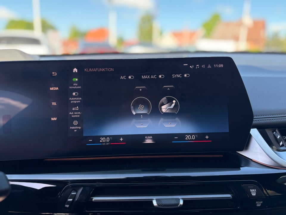 BMW iX1 xDrive30 M-Sport 5d