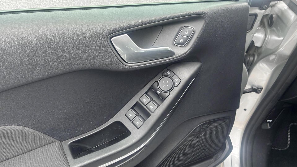 Ford Fiesta 1,0 EcoBoost Titanium 5d