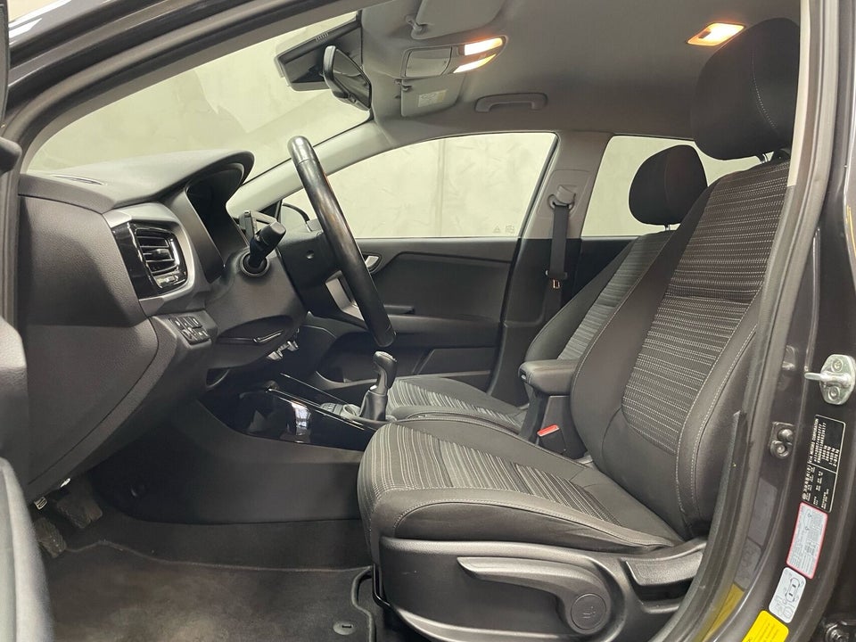 Kia Stonic 1,0 T-GDi Attraction+ 5d