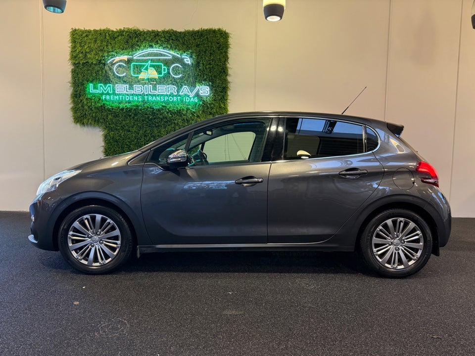 Peugeot 208 1,6 BlueHDi 100 Allure Sky 5d