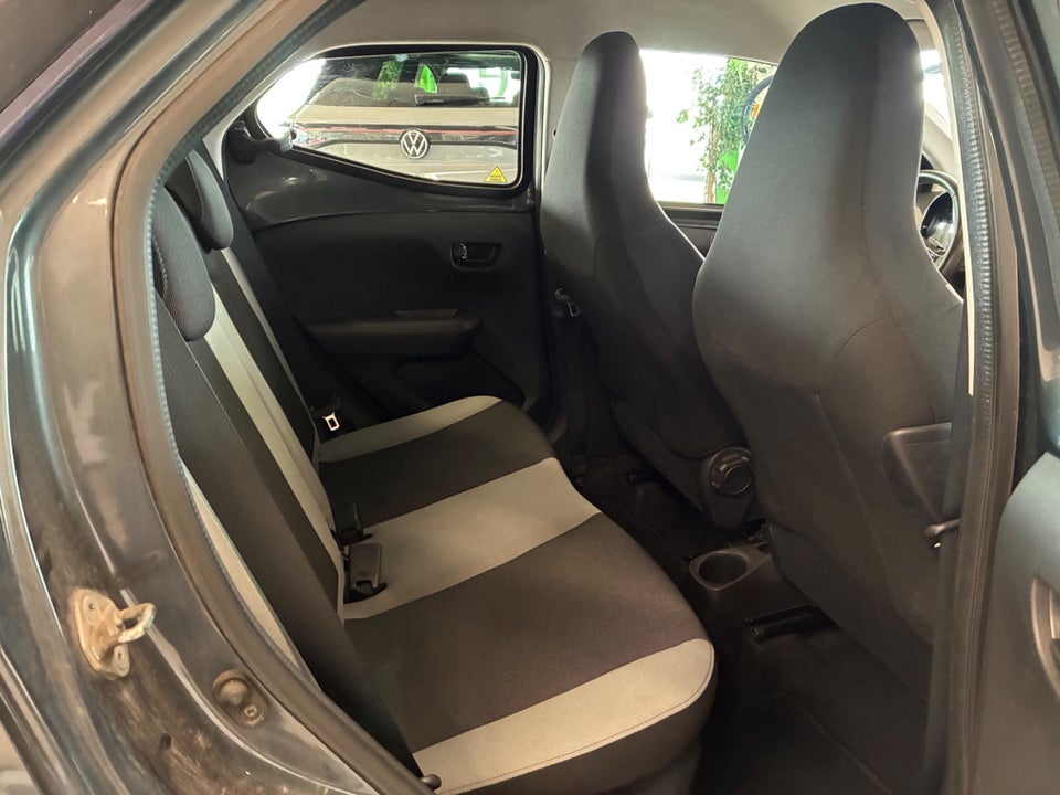 Toyota Aygo 1,0 VVT-i x-clusiv 5d