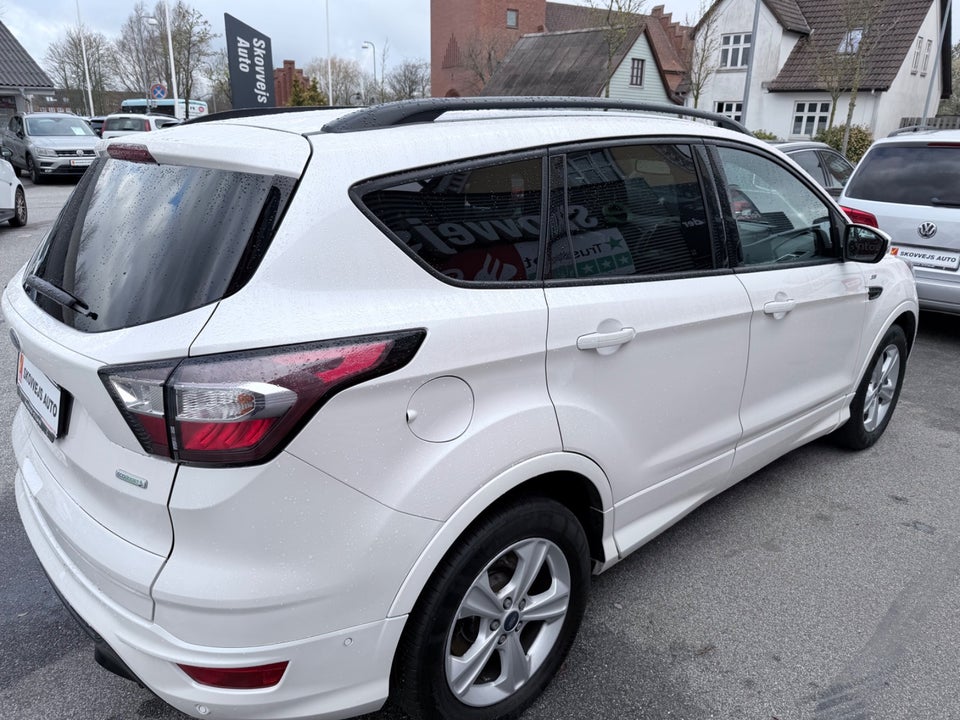 Ford Kuga 1,5 SCTi 150 ST-Line 5d